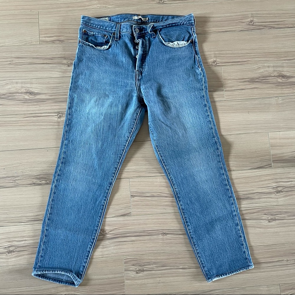 Levi’s Wedgie Jeans
